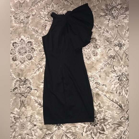 DesignLab One shoulder fitted Dress - Picture 2 of 2